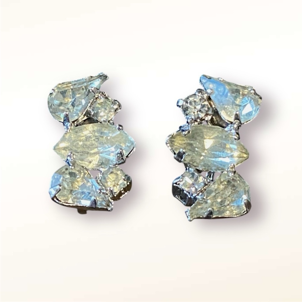 Vintage Continental Crystal Rhinestone Screw Back Earrings - Picture 2 of 5